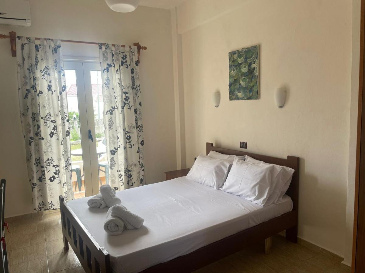 Hotel Vila Andi Zverneci Eksteriør bilde