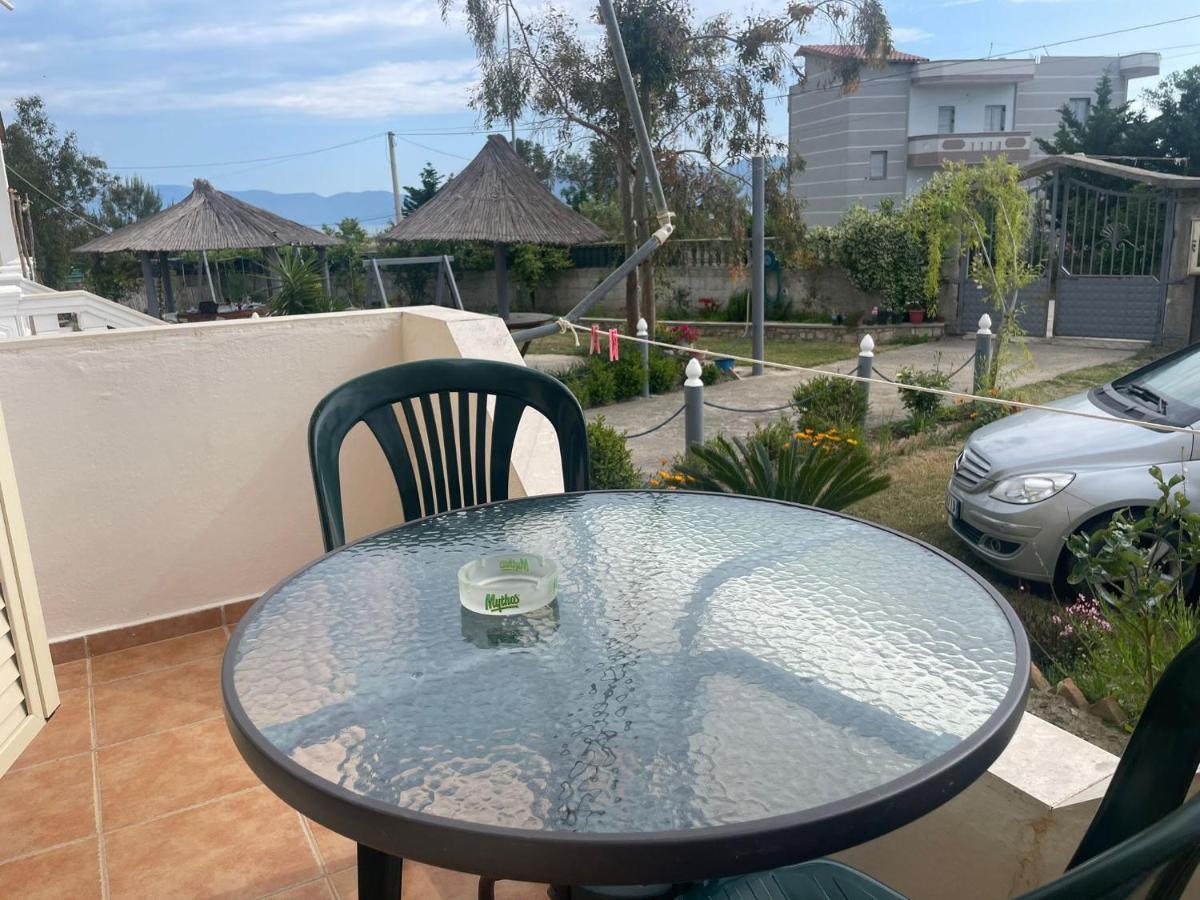 Hotel Vila Andi Zverneci Eksteriør bilde