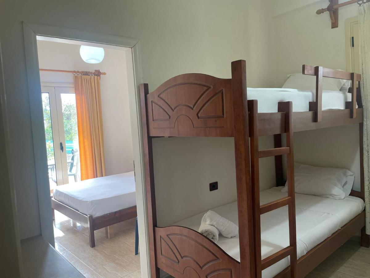 Hotel Vila Andi Zverneci Eksteriør bilde