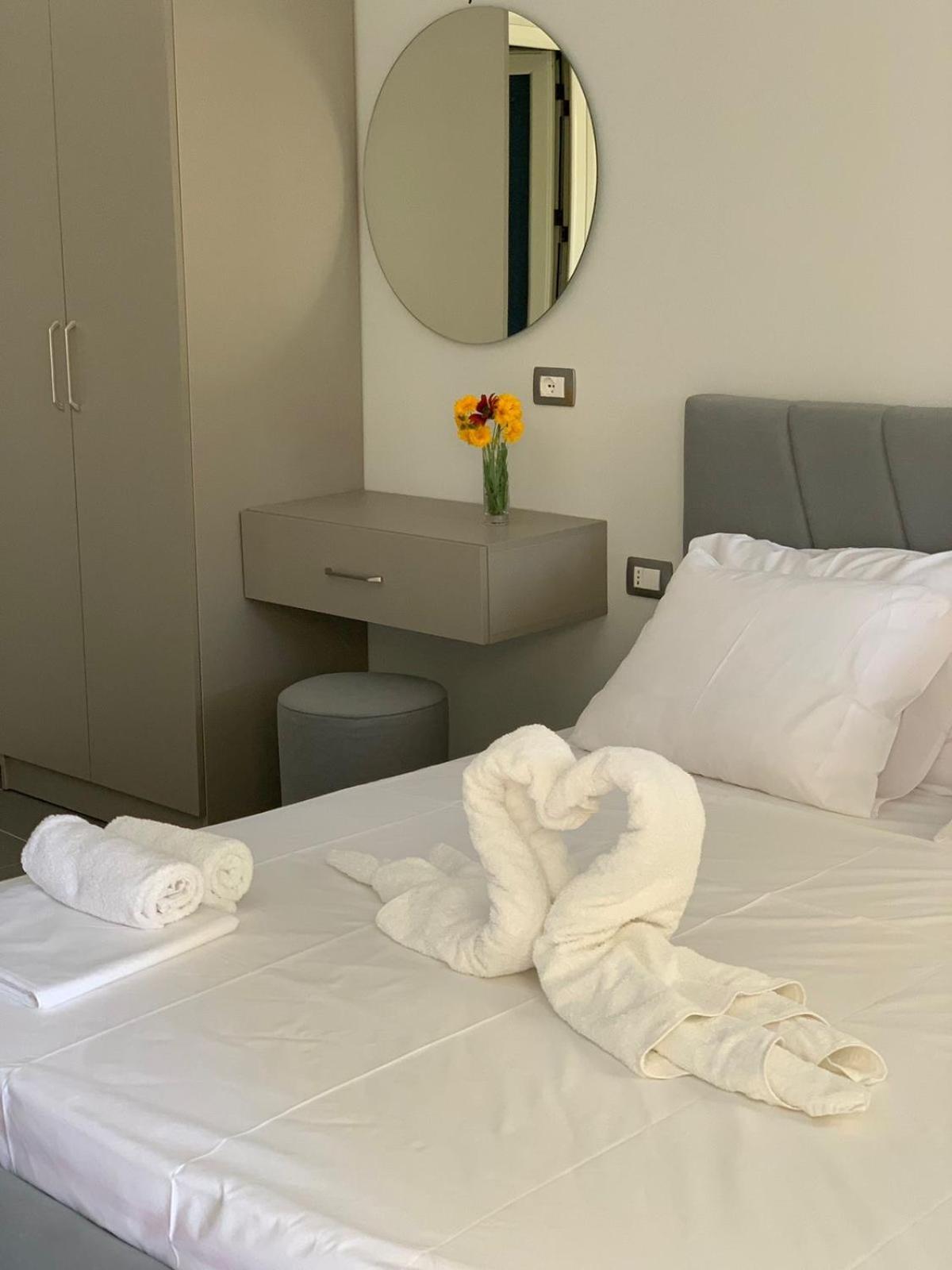 Hotel Vila Andi Zverneci Eksteriør bilde