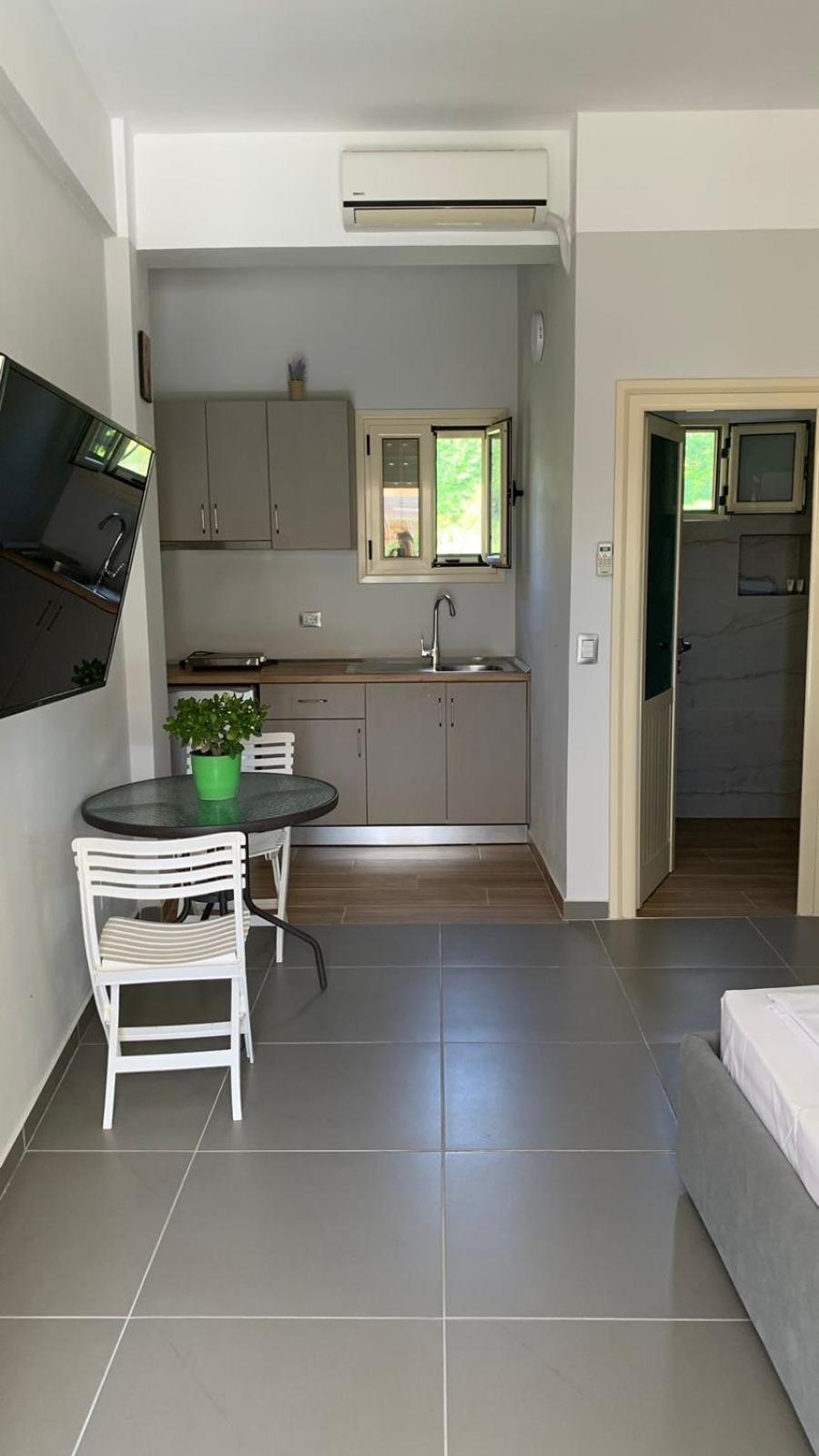 Hotel Vila Andi Zverneci Eksteriør bilde