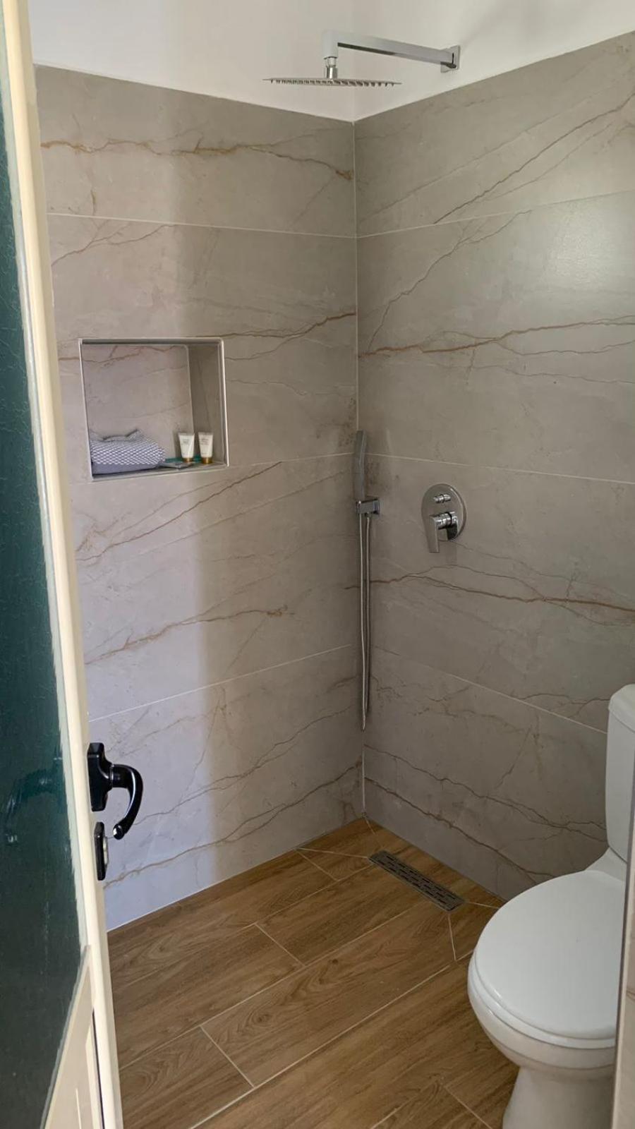 Hotel Vila Andi Zverneci Eksteriør bilde